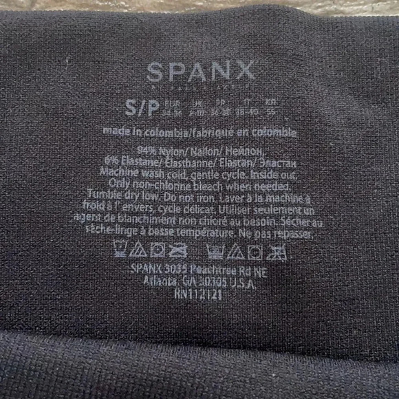 Spanx Black Lamn Cropped 20099R  Leggings, women’s size Small (2-4) - Picture 8 of 13